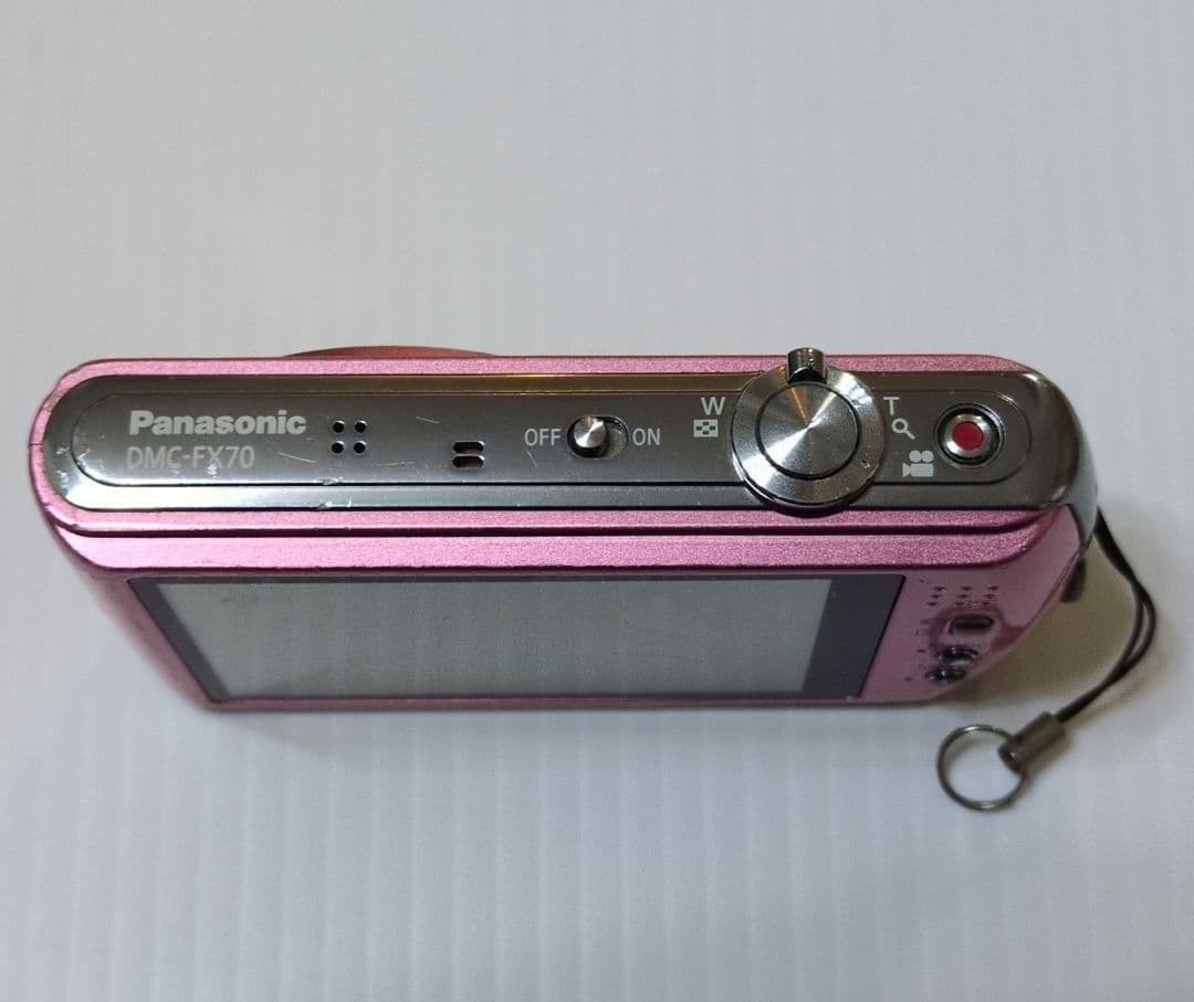 週末値下げ〜Panasonic Lumix コンパクトデジタルカメラ ピンク