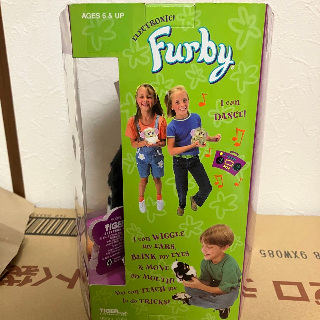 ファービー スペシャルレーシング エディション 72000体限定