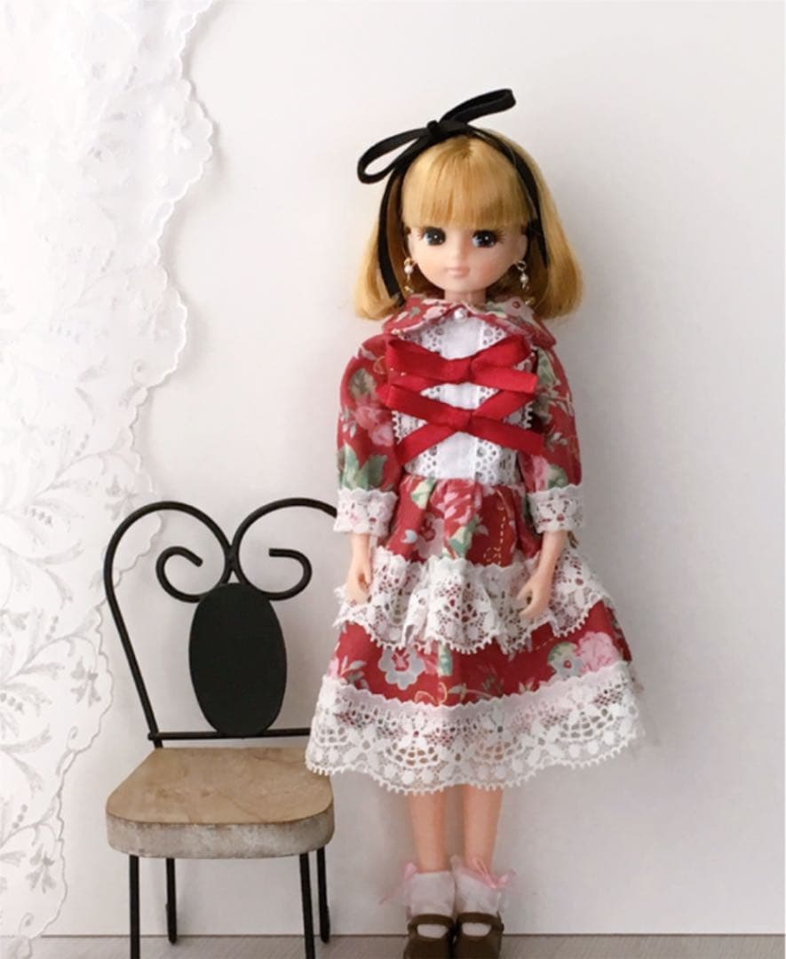 大きな襟のワンピース★ローズレッド★リカちゃんハンドメイド服