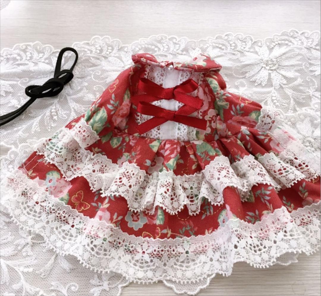 大きな襟のワンピース★ローズレッド★リカちゃんハンドメイド服