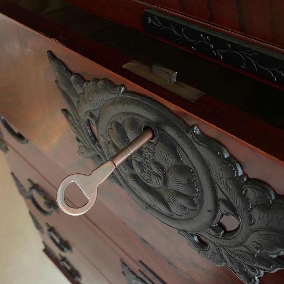 岩谷堂　南部鉄器　岩谷堂箪笥　箪笥　和家具　伝統工芸　欅　チェスト　整理箪笥