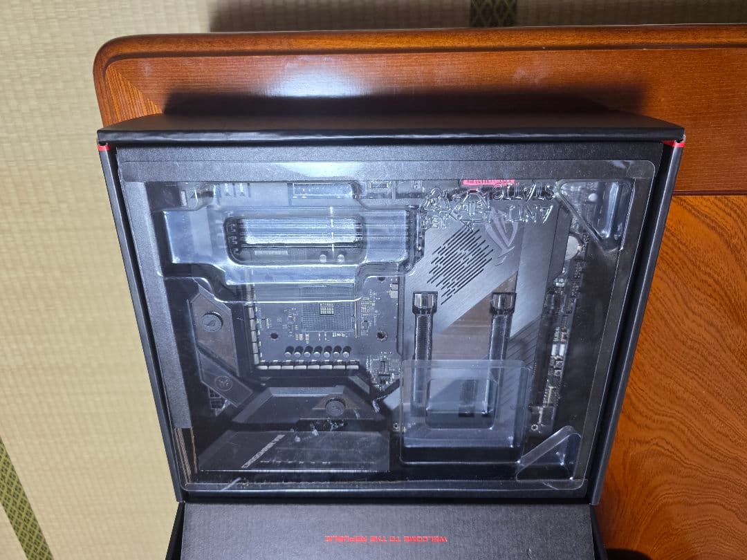 Naka　ASUS ROG CROSSHAIR VIII FORMULA