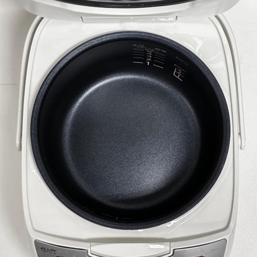 ◯送料込！2025年製 美品TIGER 炊飯器 5.5合炊き JBH-G102