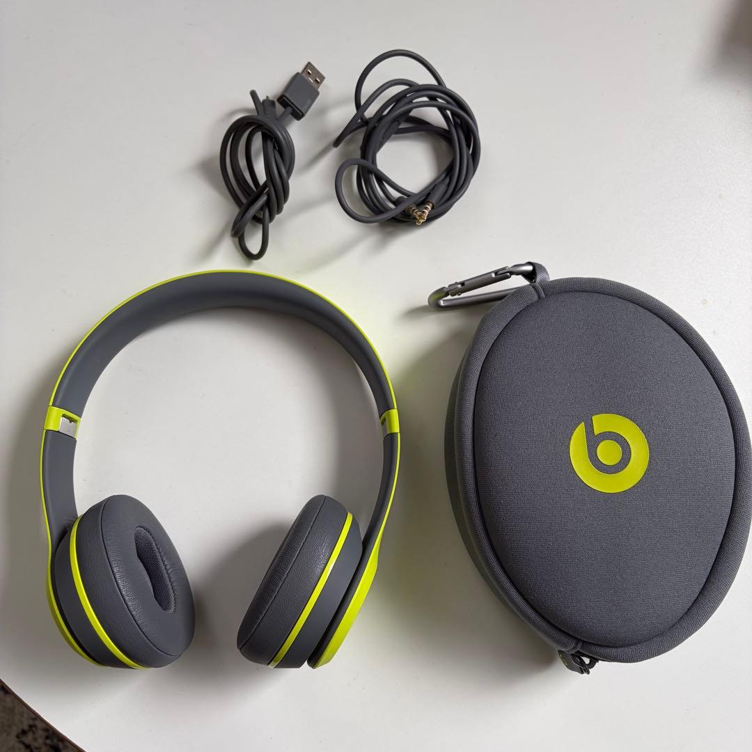 Beats solo 2 Wireless ビーツ ヘッドホン ショックイエロー