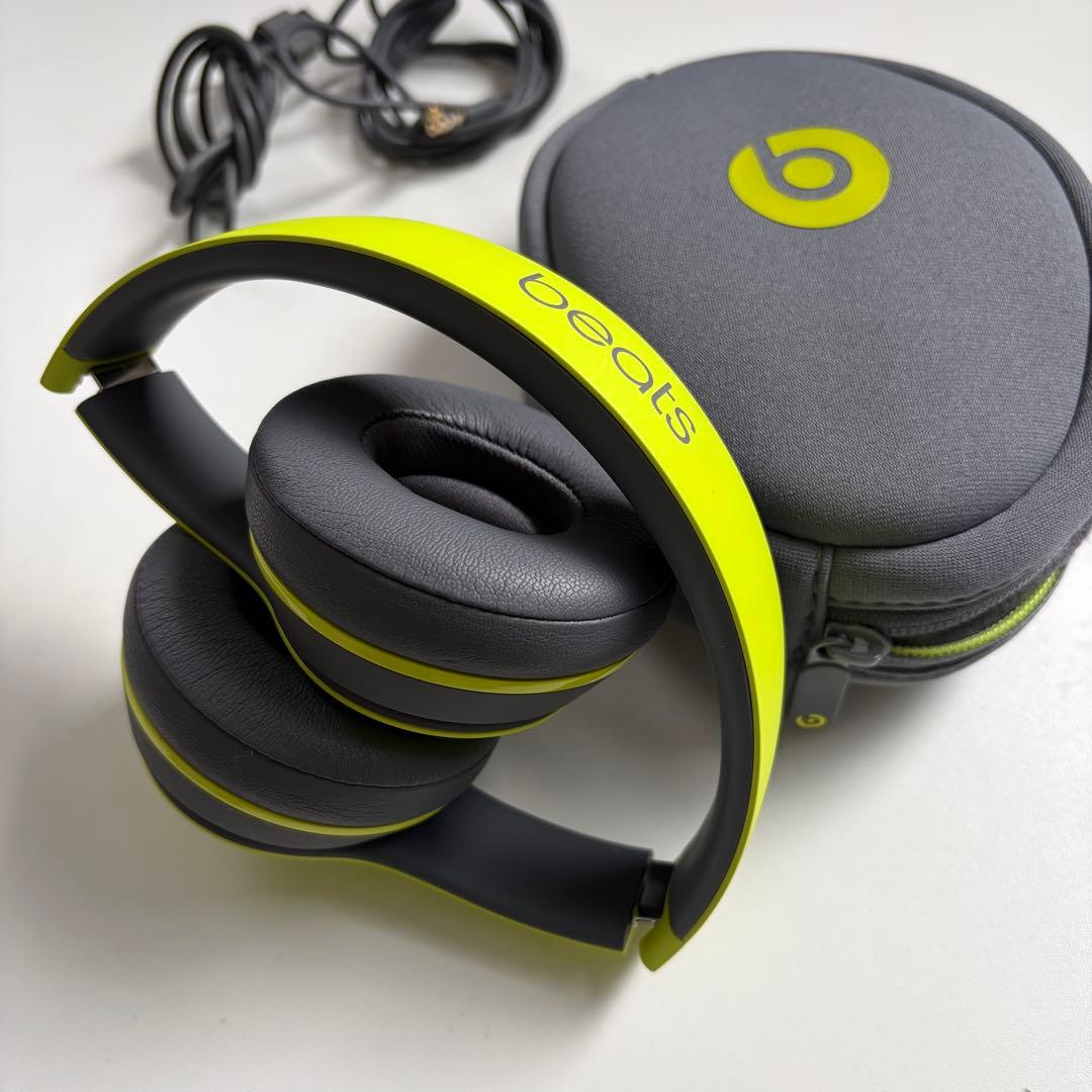 Beats solo 2 Wireless ビーツ ヘッドホン ショックイエロー