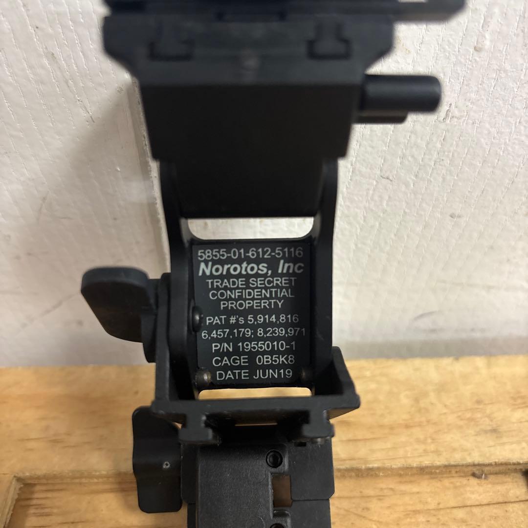 極美品　米軍　実物　Norotos RHINOⅡ ナイトビジョンマウント