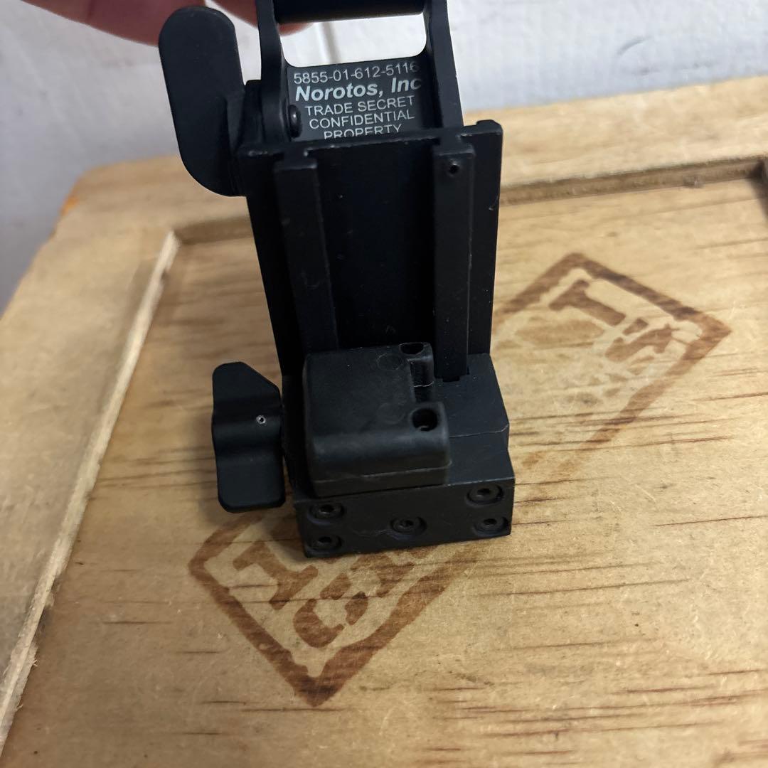 極美品　米軍　実物　Norotos RHINOⅡ ナイトビジョンマウント
