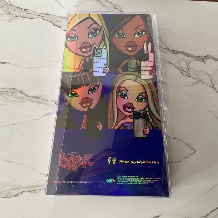 訳あり！UrbanSophistication◆Cloe iPhone16Pro