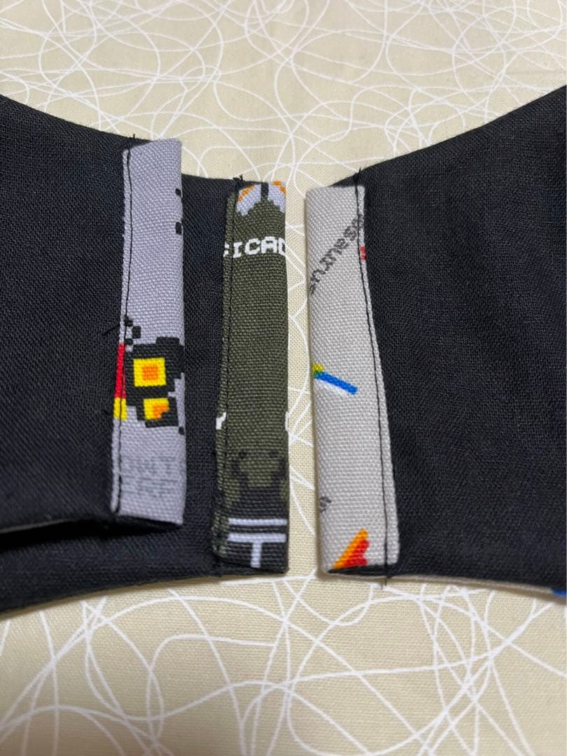 ハンドメイドインナーマスク子供用3枚マイクラ風 昆虫VS恐竜