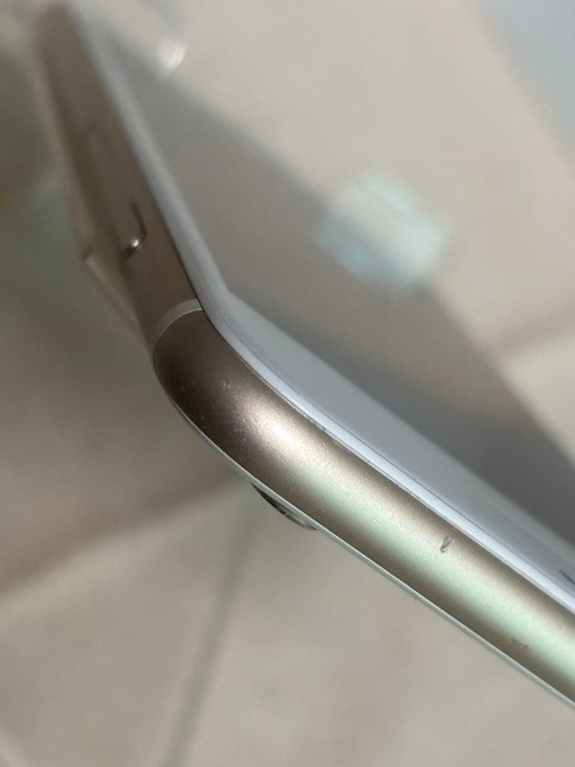 Apple iPhone6s 32GB SIMフリー バッテリー新品交換済み！