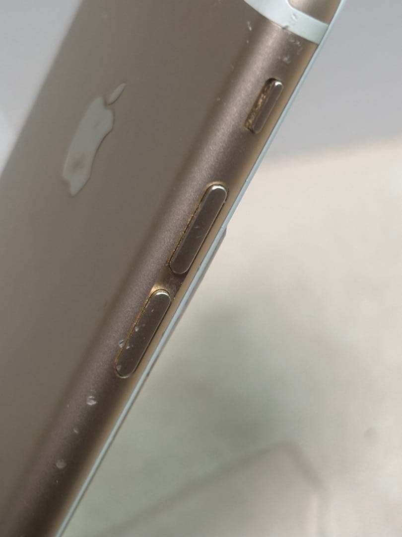 Apple iPhone6s 32GB SIMフリー バッテリー新品交換済み！