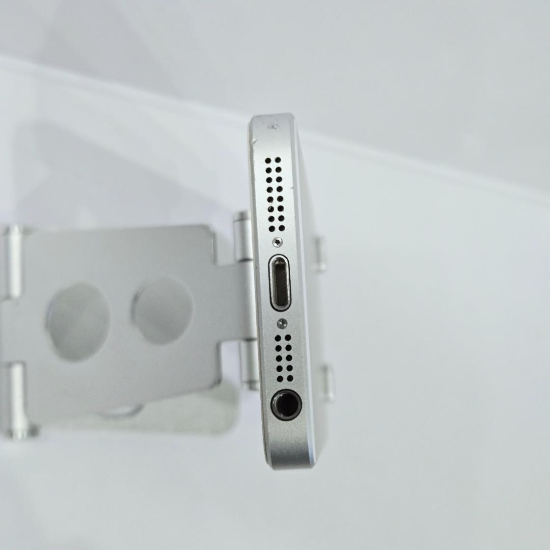 75 iPhone SE シルバー SIMフリー バッテリー91%