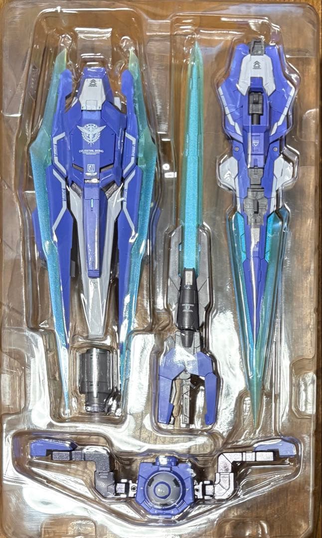 L BUILD ダブルオークアンタフルセイバー　開封品