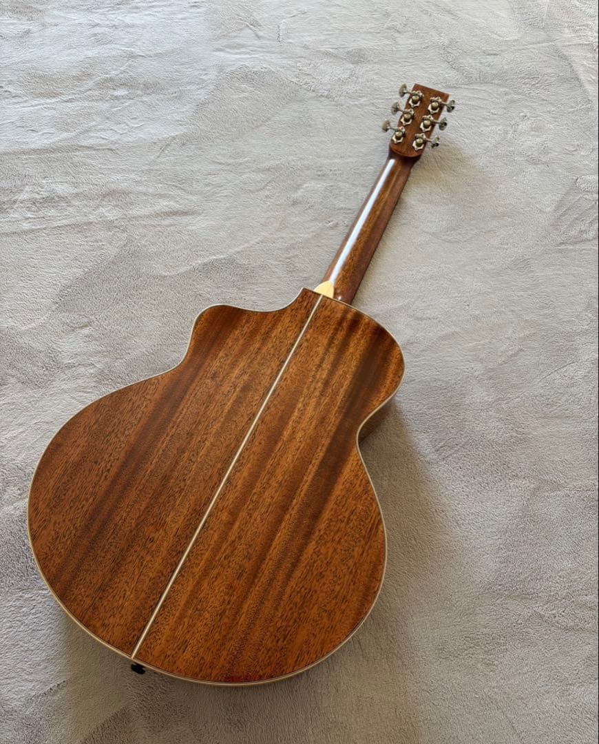 L. Luthier アコースティックギター