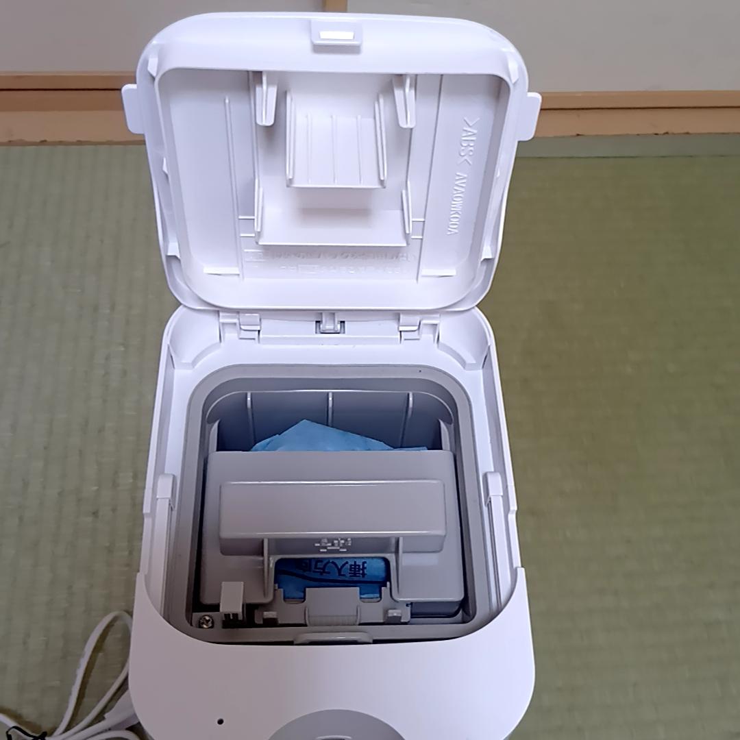 Panasonic コードレス 掃除機 MC-NS100K 23年製