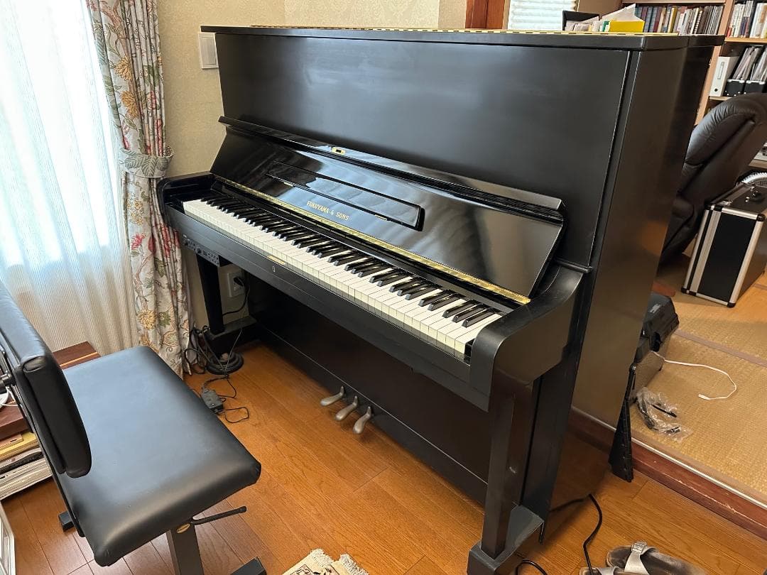 【消音ユニット付属】FUKUYAMA アップライトピアノ ドイツ製ピアノ椅子付