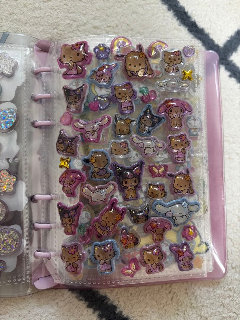 ♡シール帳　引退品♡ たまごっち　サンリオ　プチドロ　おはじき　うるちゅる　A6