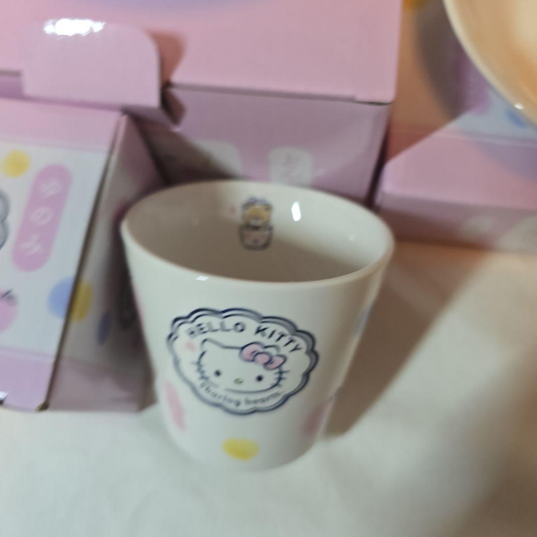 サンリオ　ハローキティ　サンリオ食堂　どんぶり　小鉢　湯のみ