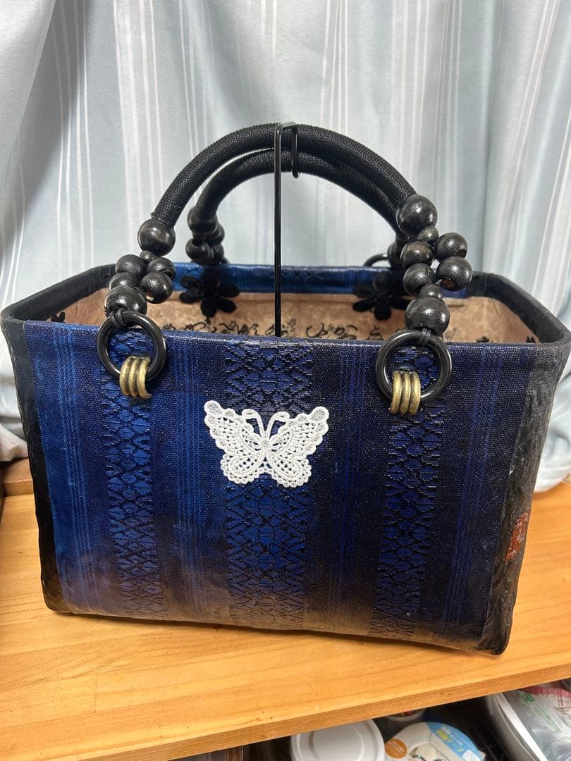 一閑張りバック、ネイビー レース刺繍
