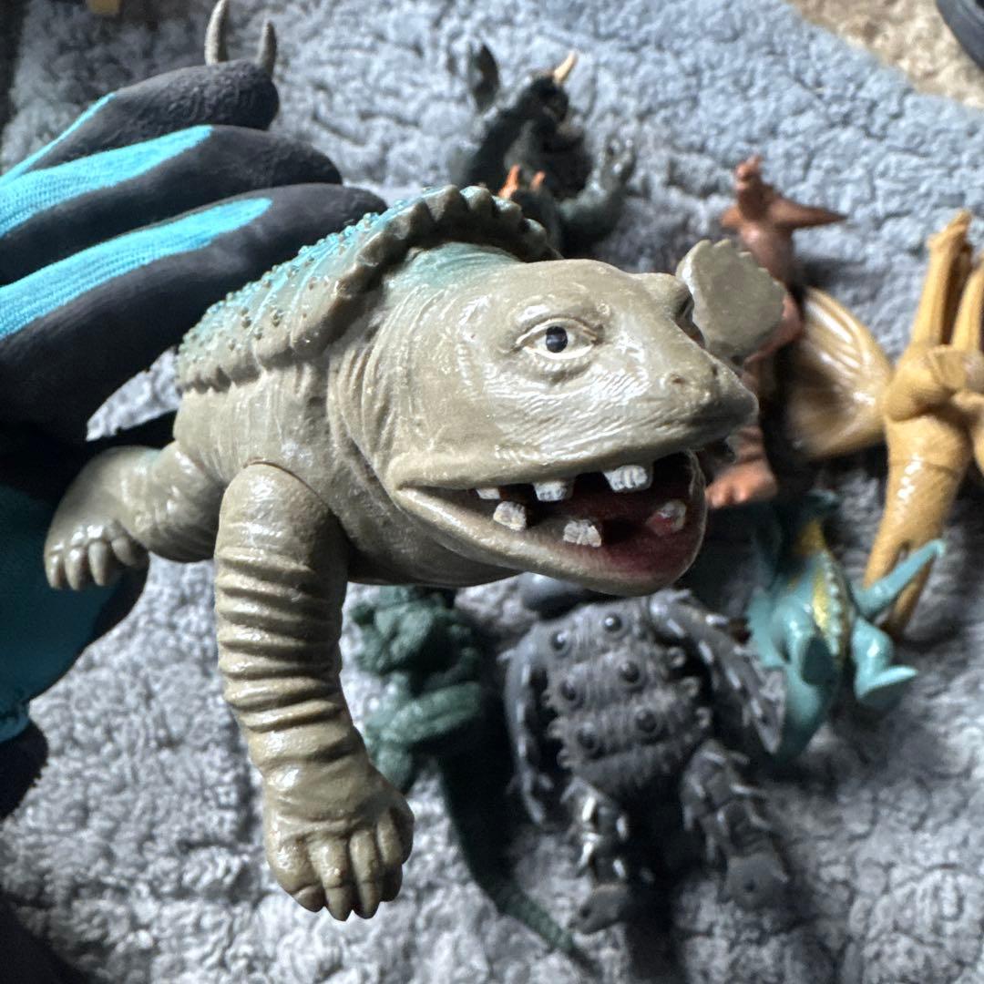 怪獣フィギュア 7体セット