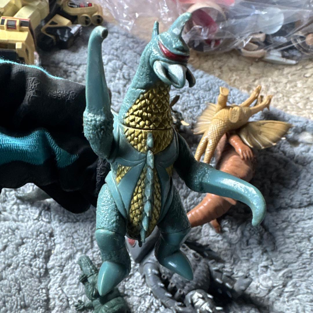 怪獣フィギュア 7体セット