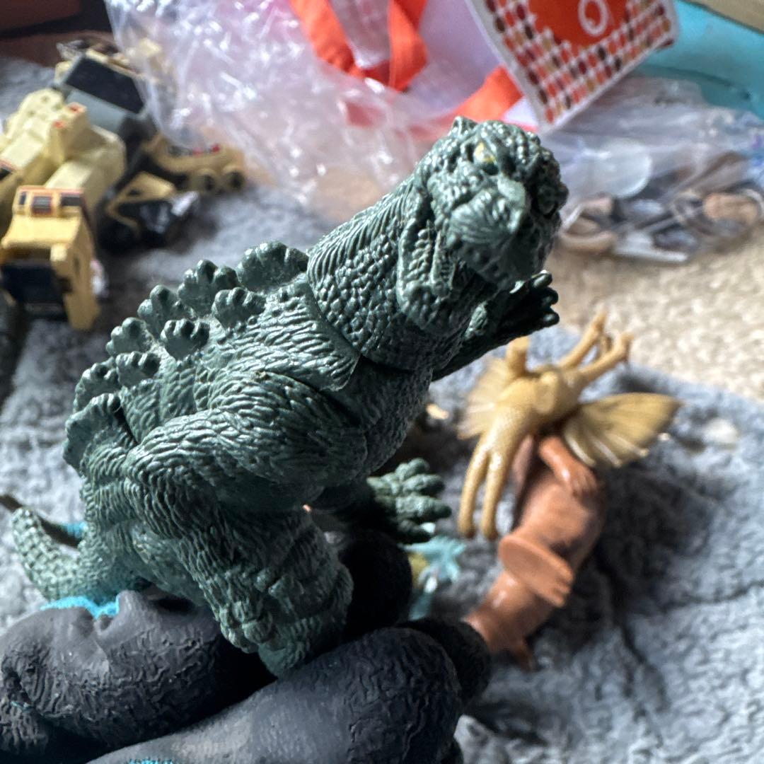 怪獣フィギュア 7体セット