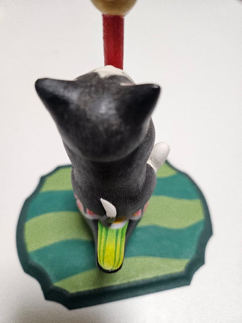 天野千恵美　猫と鳥の置物　石粉粘土