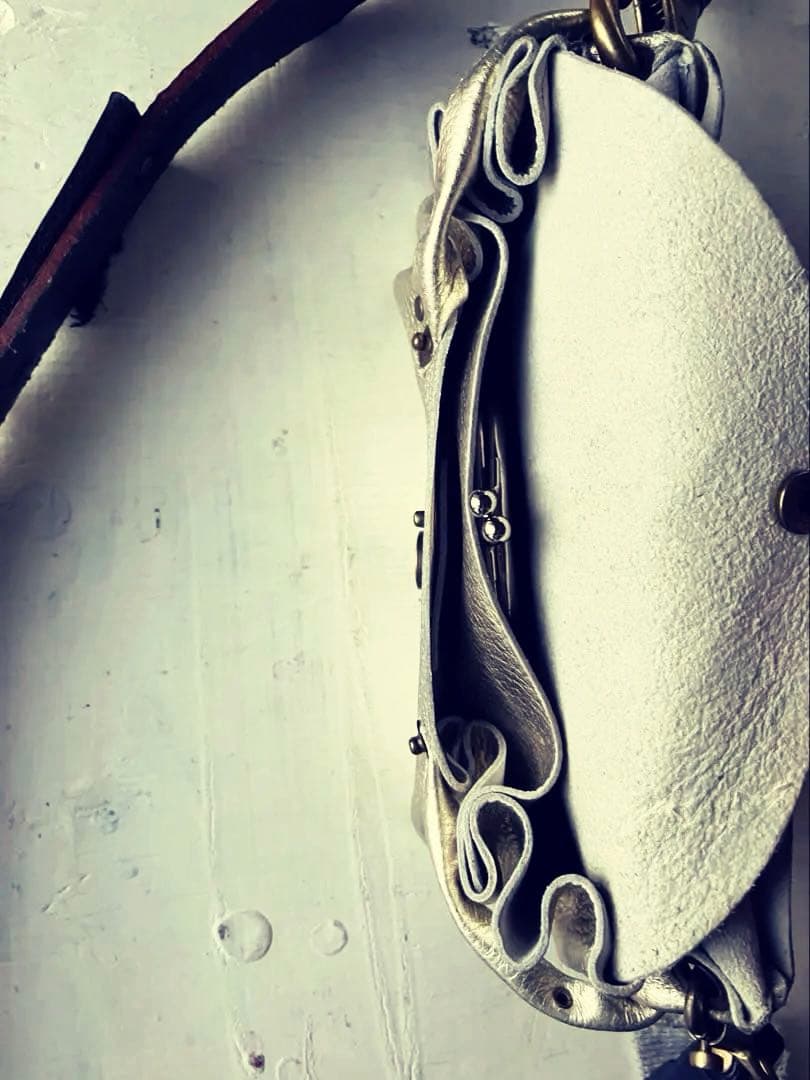 コノチイサナゴールド…leatherアコーディオンポーチウォレット