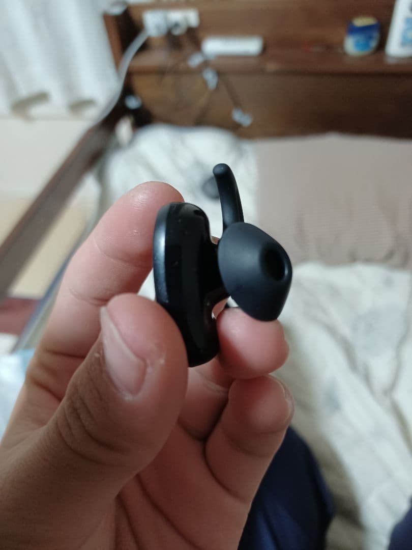 BOSEのイヤホン片耳！