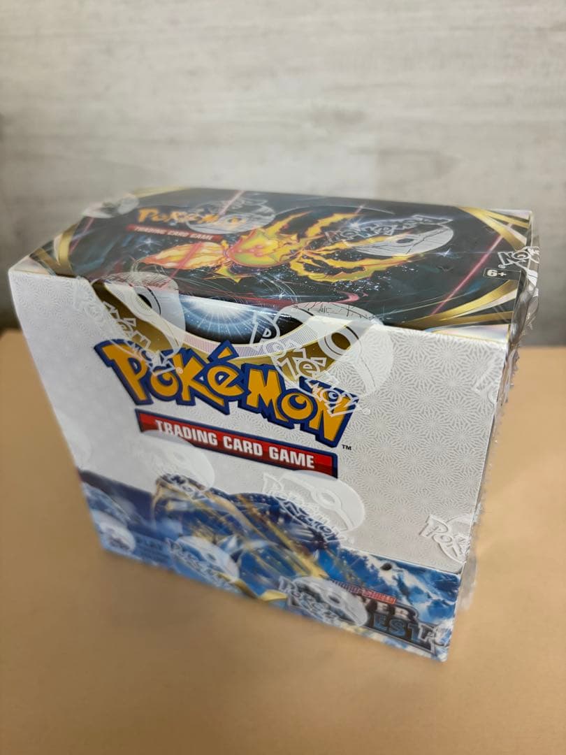 海外版　英語　Pokémon Sword & Shield box 新品未開封