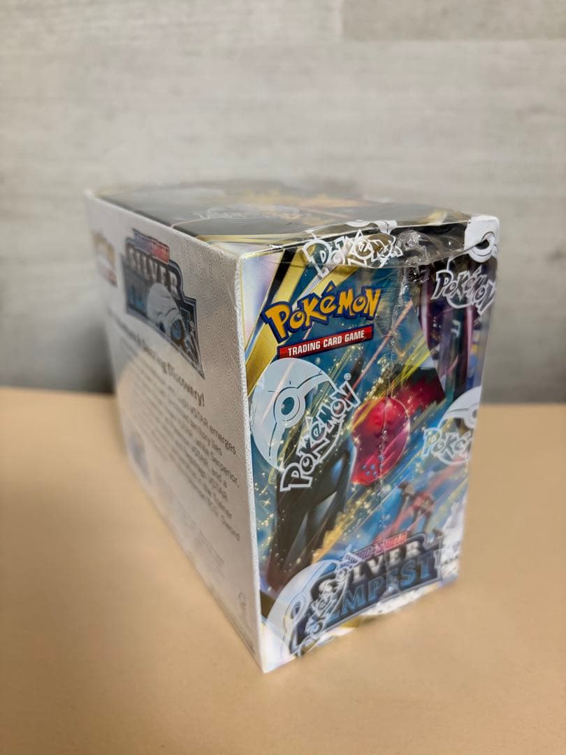 海外版　英語　Pokémon Sword & Shield box 新品未開封