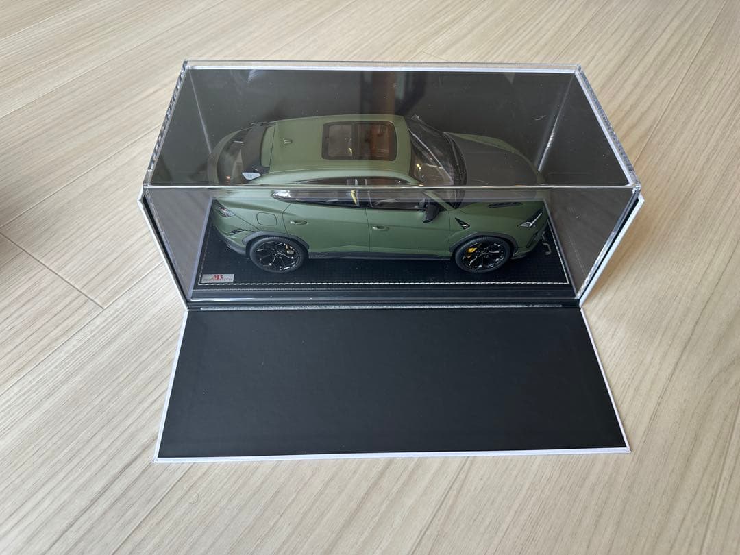 Lamborghini Urus 1/18 ウルス　ペルフォルマンテ