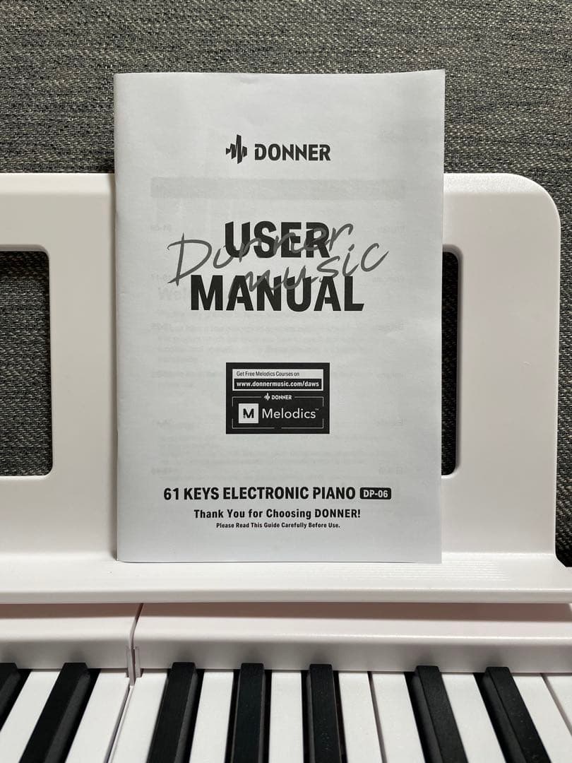 DONNER 折りたたみ電子ピアノ 61鍵 ペダル・譜面台付き