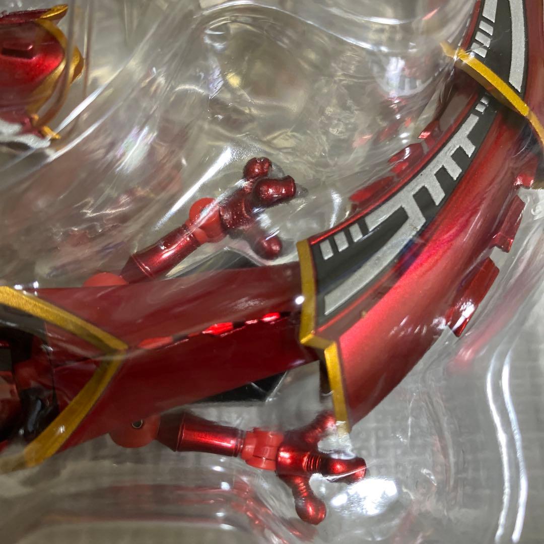 【中身未使用】s.h.figuarts 仮面ライダー龍騎　バンダイ　フィギュア