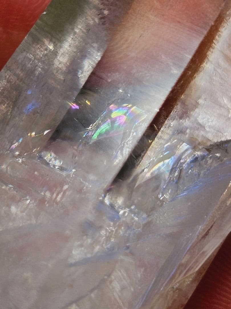 虹入り‼️ヒマラヤのレムリアン水晶 マカルー産