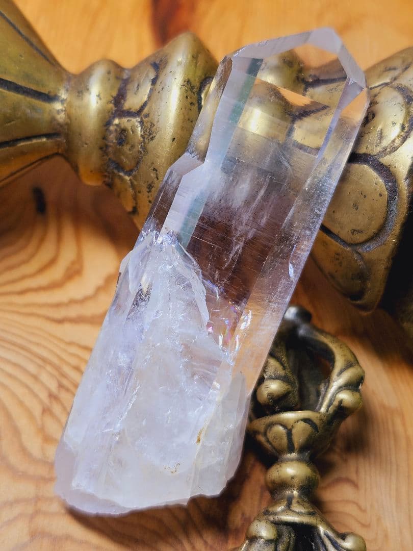 虹入り‼️ヒマラヤのレムリアン水晶 マカルー産