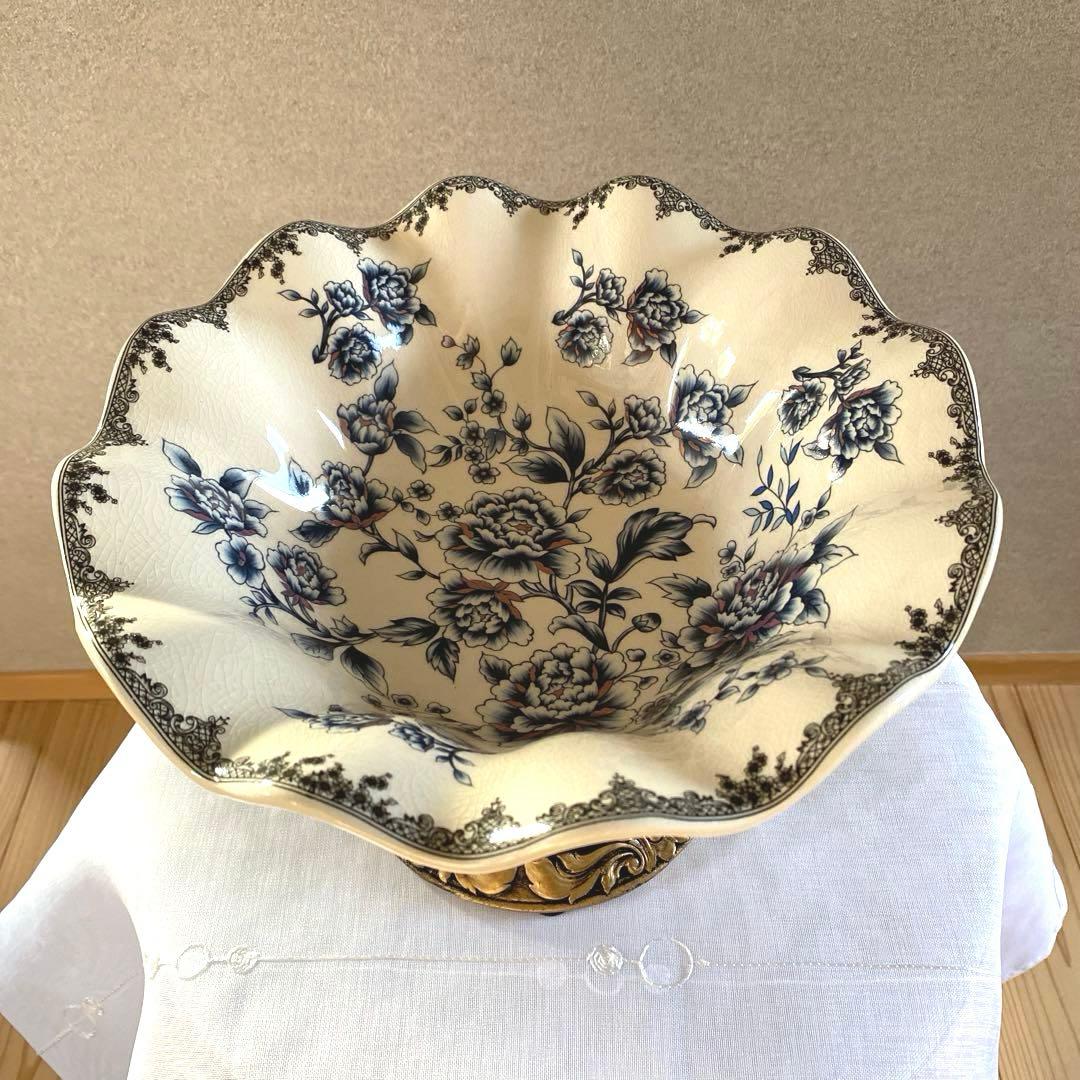 【未使用】高級　果物皿　盛り皿　フルーツプレート　花柄　豪華〜果物カゴ　台座