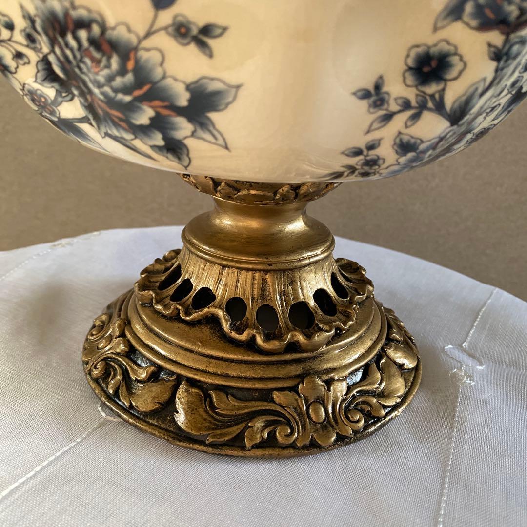 【未使用】高級　果物皿　盛り皿　フルーツプレート　花柄　豪華〜果物カゴ　台座