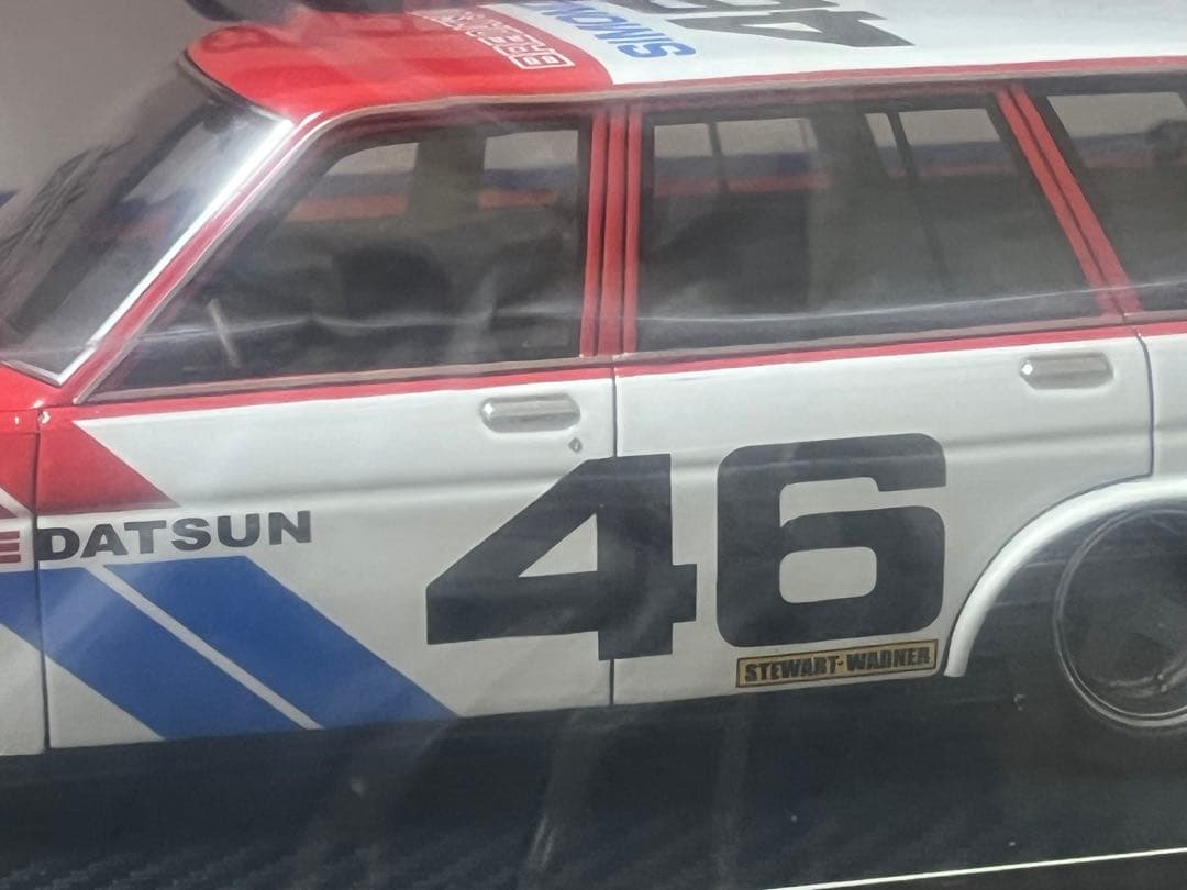 Tarmac x イグニッションモデル 1/18 ダットサン ブルーバード