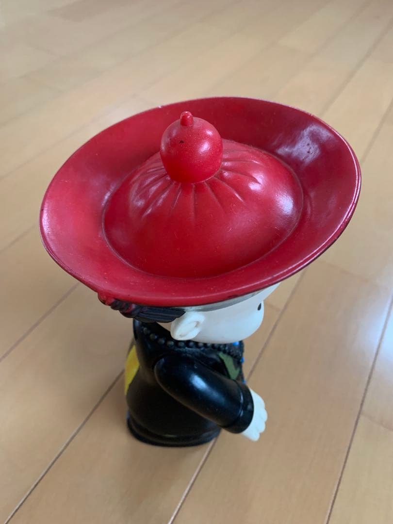 希少品　ベビーキョンシー貯金箱　ソフビ