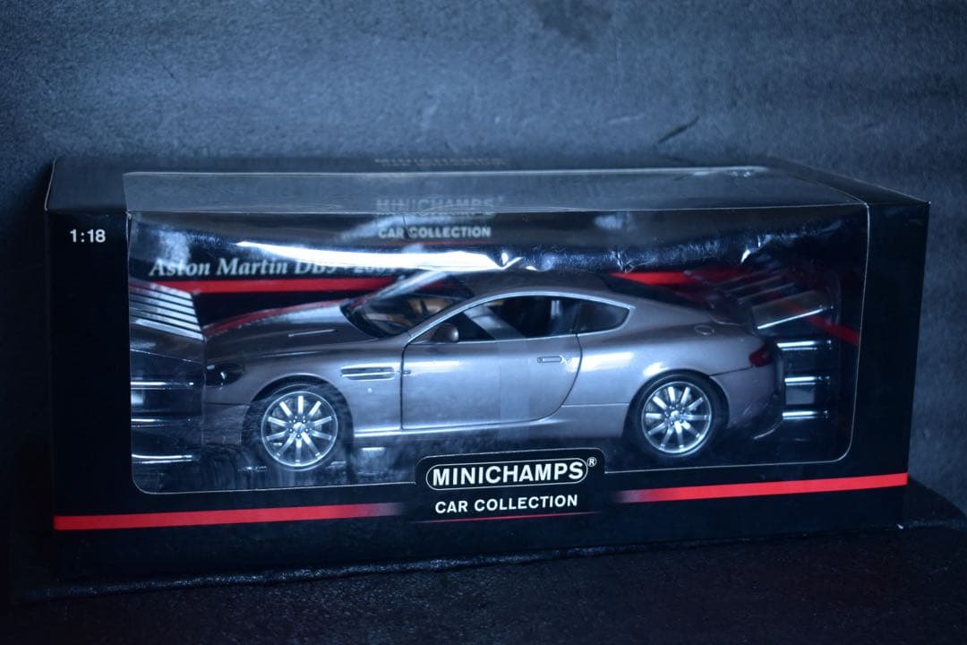 1/18 ミニチャンプス アストンマーチン DB9 V12 ミニカー
