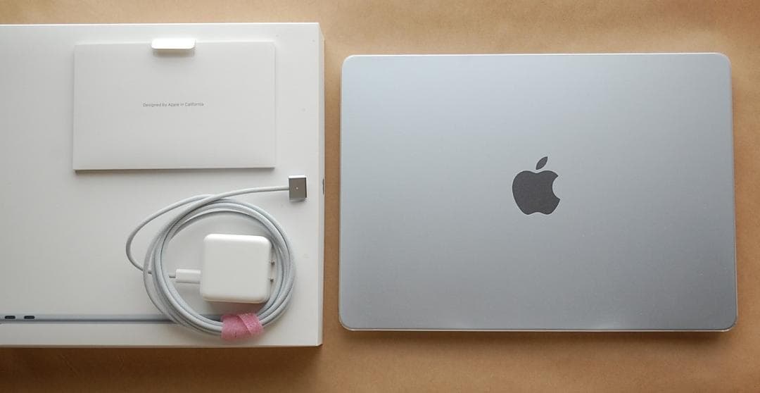 三日坊主 M4 MacBook 16GB/512GB SSD スカイブルー 本体
