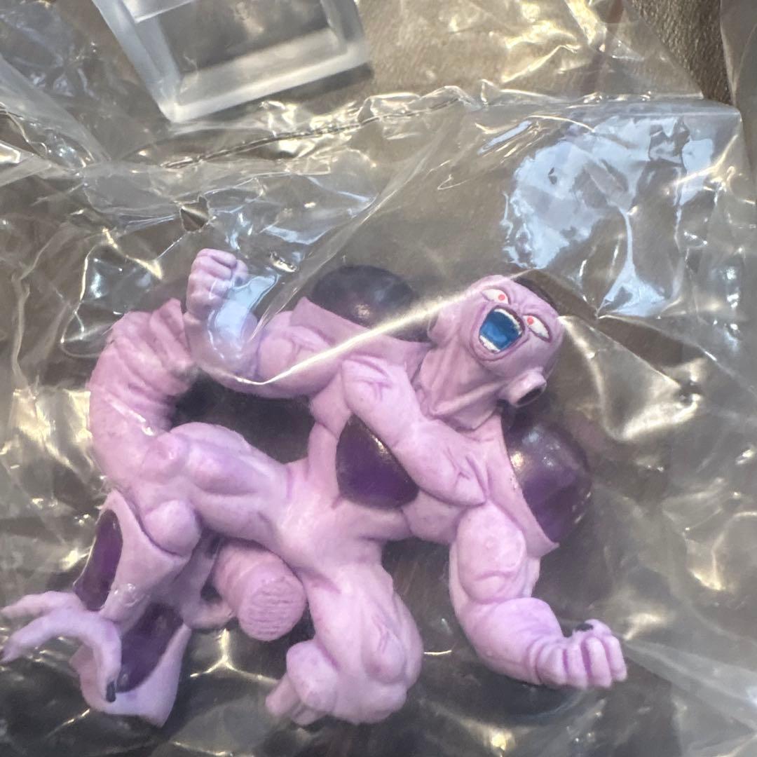 【値下げ】未開封 ドラゴンボール DG トランクス＆フリーザ　フィギュア