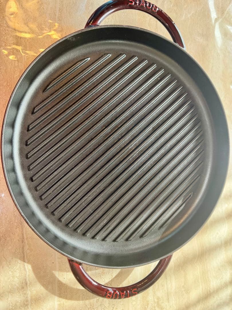 STAUB グリルパン　30cm グレナディン　蓋付き