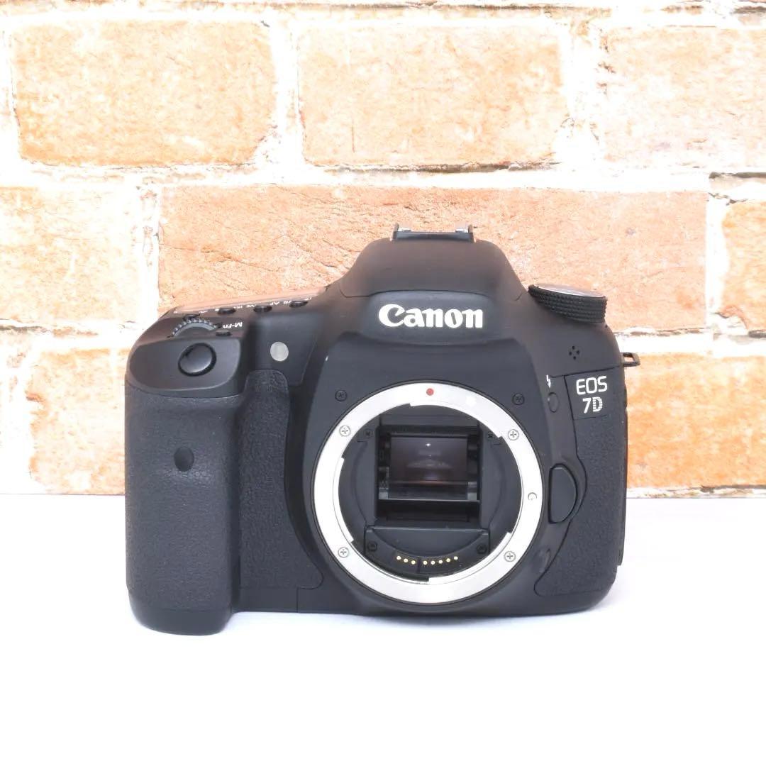 推し活におすすめ✨Canon EOS 7D✨ダブルレンズ✨超望遠レンズつき