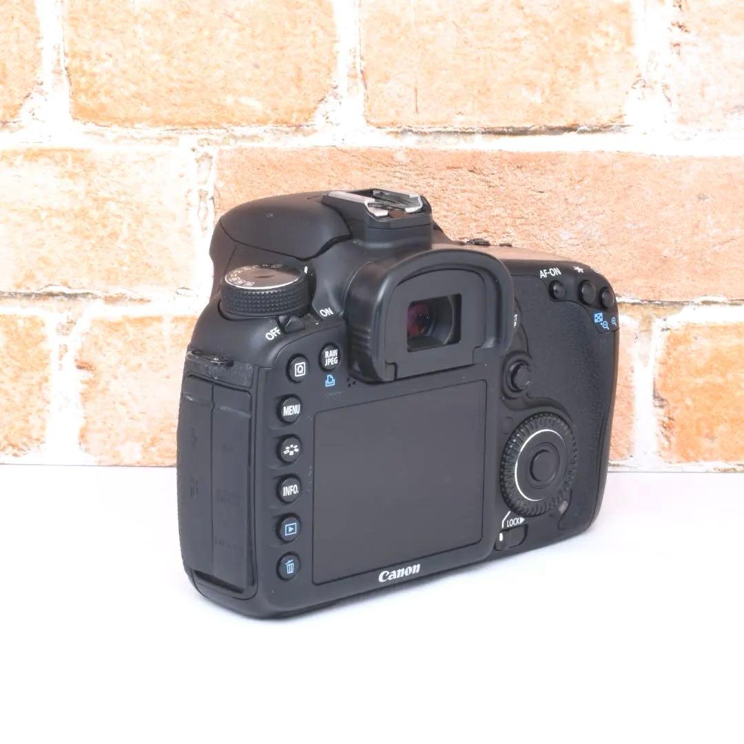 推し活におすすめ✨Canon EOS 7D✨ダブルレンズ✨超望遠レンズつき