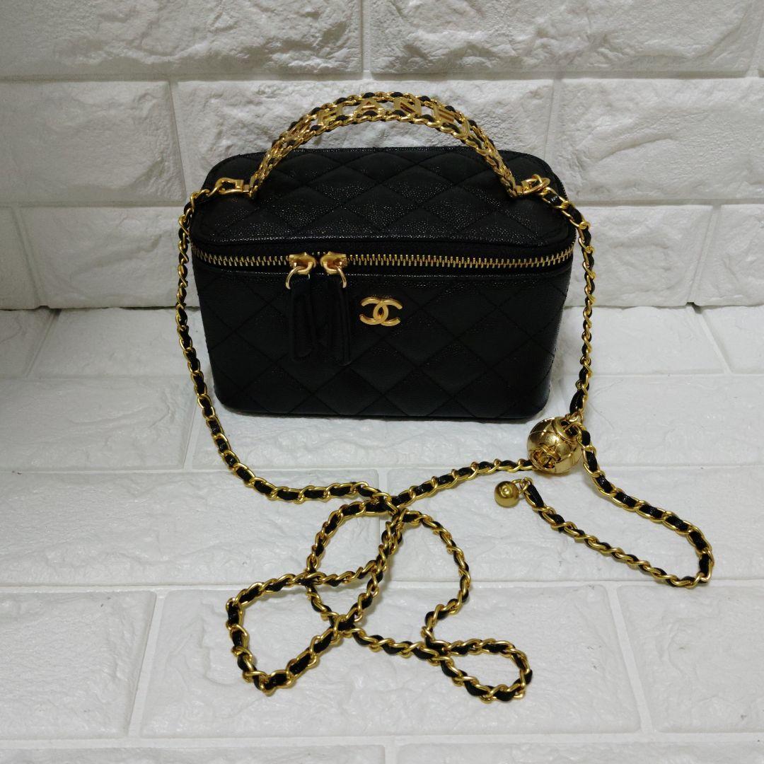 CHANEL　ノベルティバニティショルダーバッグ