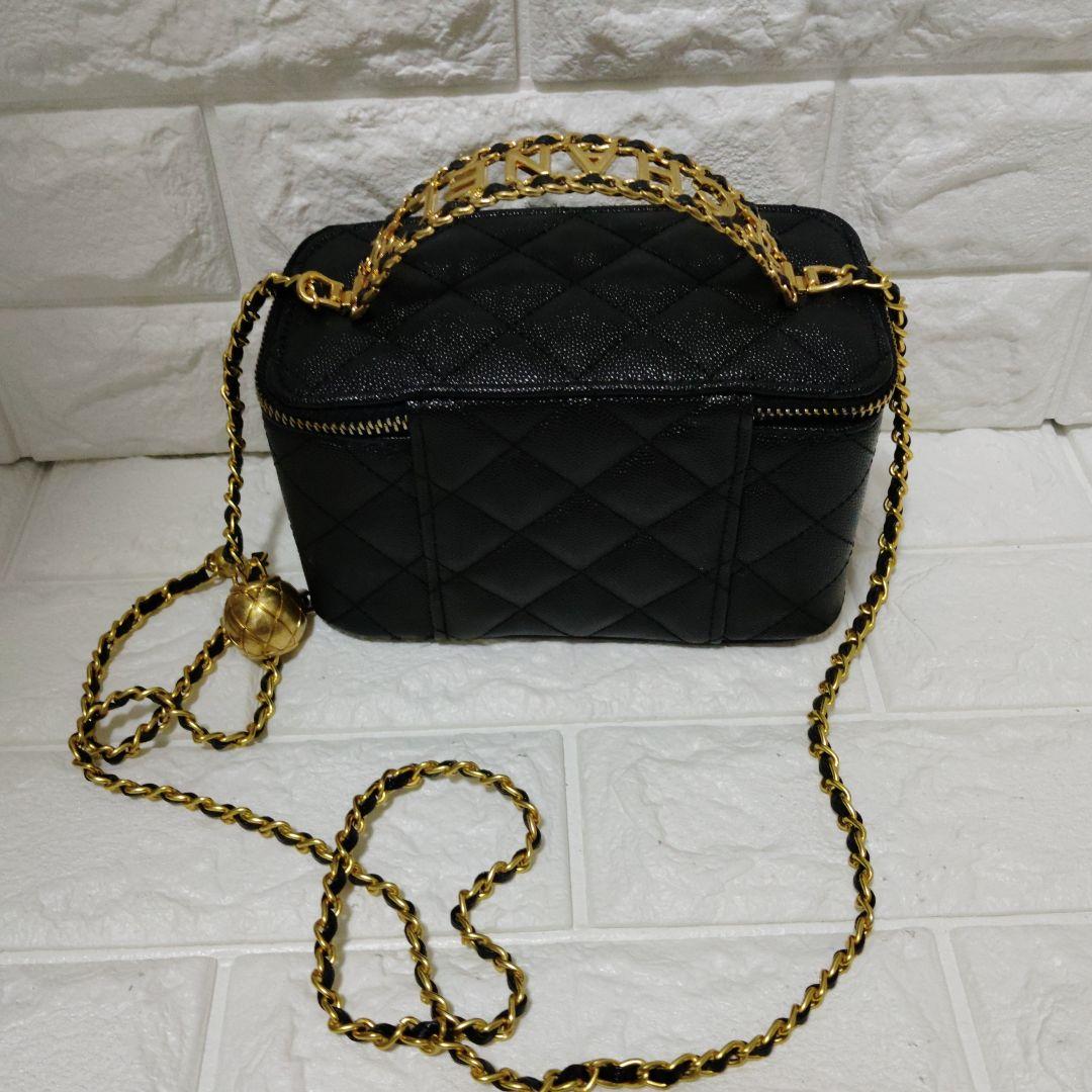 CHANEL　ノベルティバニティショルダーバッグ