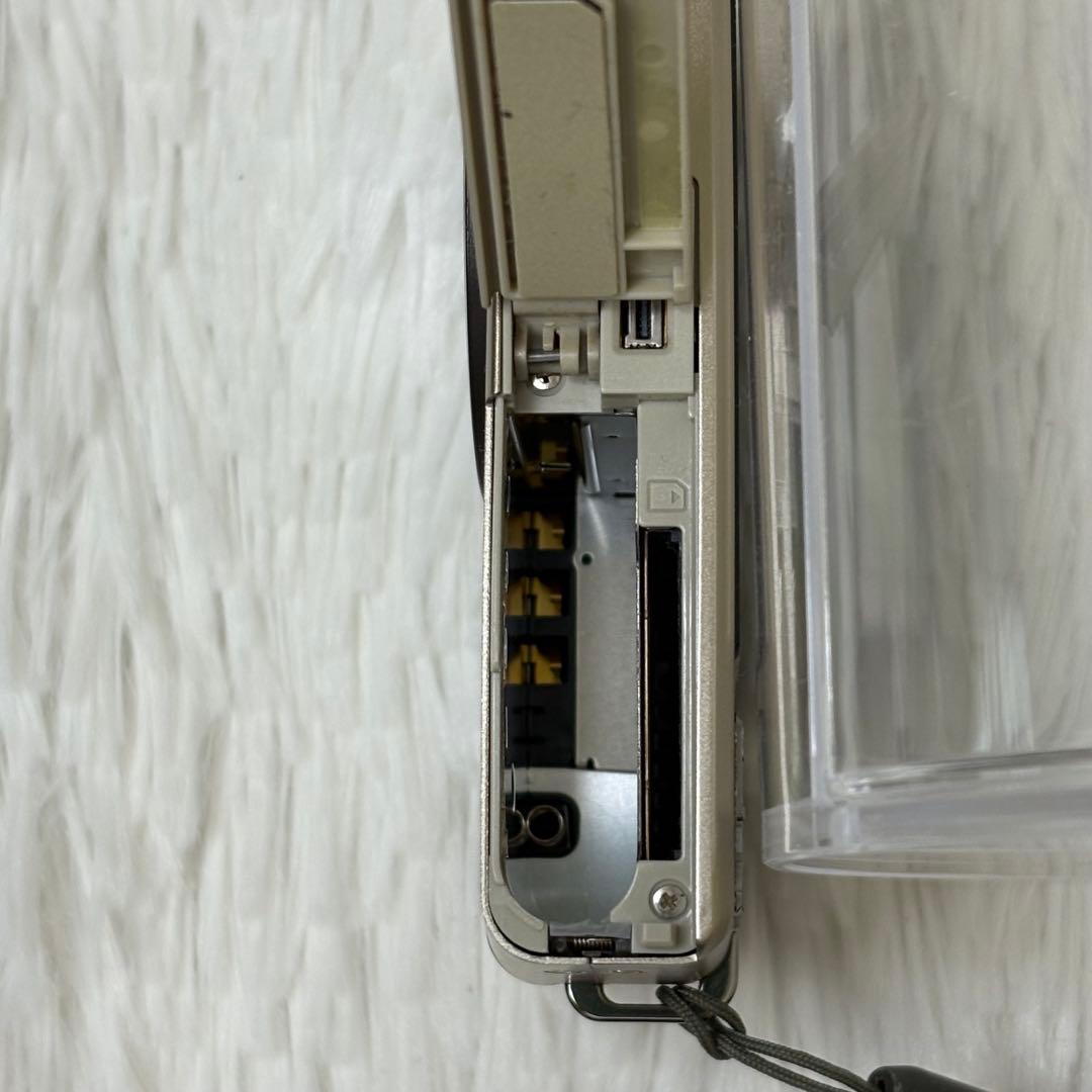 CASIO カメラ　EX-Z700 充電器　箱 ゴールド　コンデジ　動作品