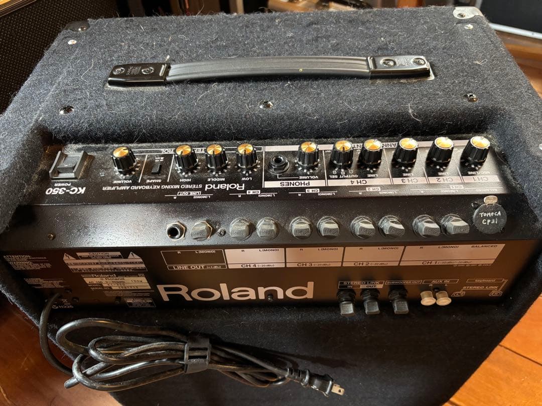 Roland KC-350 120Wキーボードアンプ